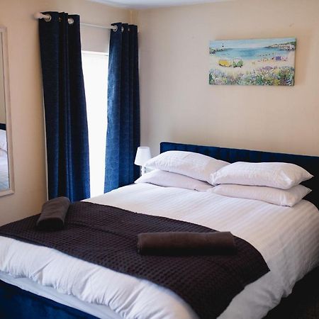 Vanity Ballycastle Diamond 2 Bedroom Apartment מראה חיצוני תמונה