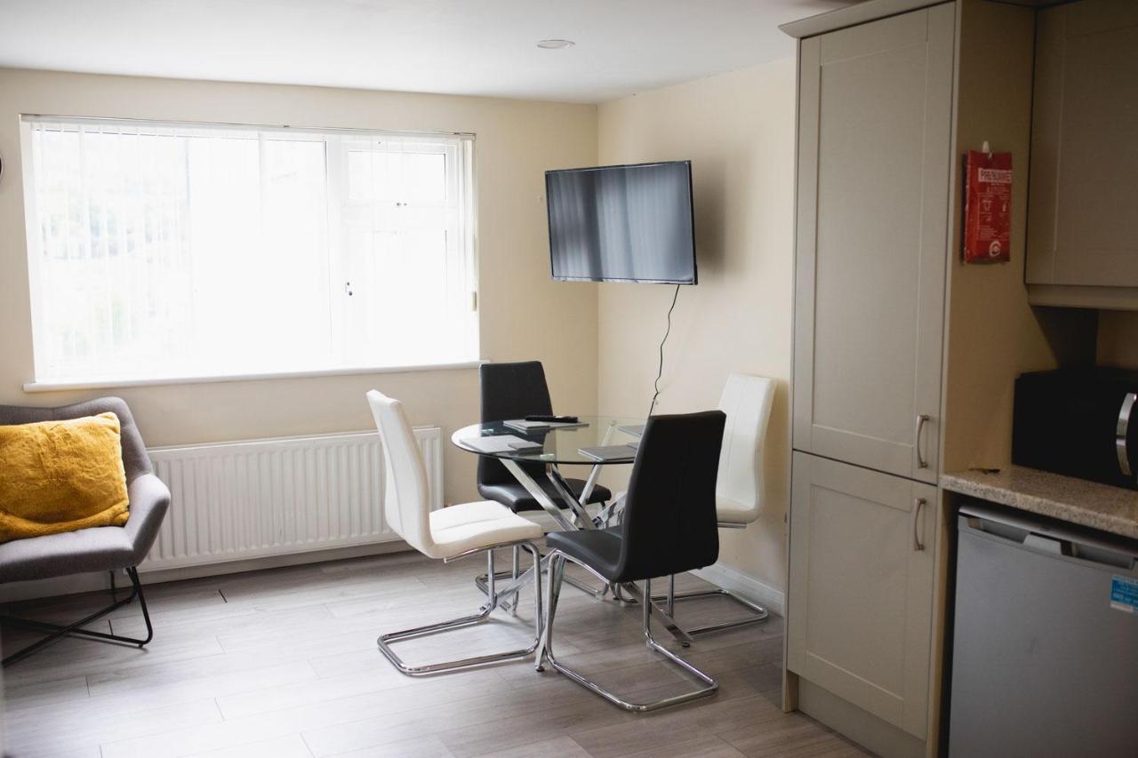 Vanity Ballycastle Diamond 2 Bedroom Apartment מראה חיצוני תמונה