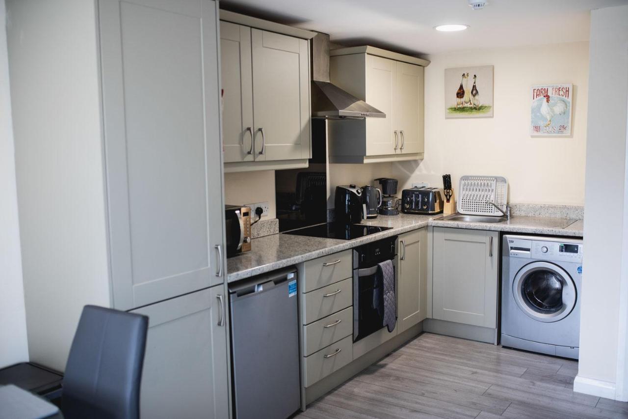 Vanity Ballycastle Diamond 2 Bedroom Apartment מראה חיצוני תמונה